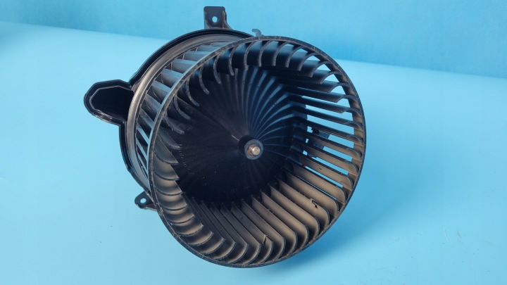 BMW X1 U11 SDRIVE18I 23R VENTILATEUR RÉCHAUFFEURS 5A06B91
