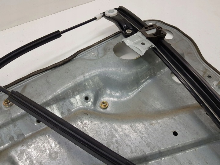 VOLKSWAGEN GOLF IV 1998 GAUCHE CÔTÉ MÉCANISME ÉLÉVATEUR VITRES AVANT