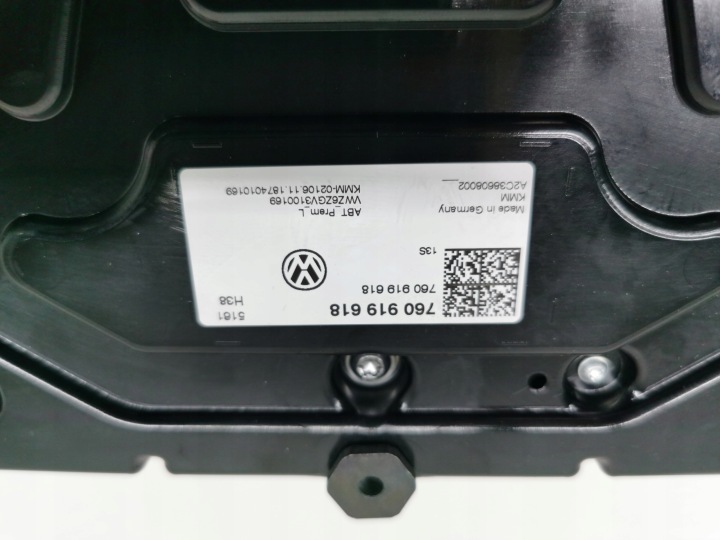 MONITEUR RADIO NAVIGATION VW TOUAREG III 760 760919618