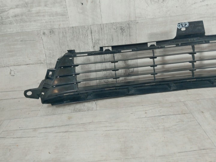 TOYOTA AURIS II LIFT GRILLE CENTRALE PARE-CHOCS AVANT AVANT 53112-02670