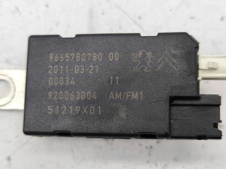 OPEL ZAFIRA A AMPLIFICATEUR D'ANTENNE 2003 966578078000
