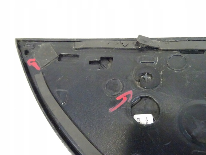 MOULURE SEUIL DROITE LAND ROVER DEFENDER L663 N8B2-16C628