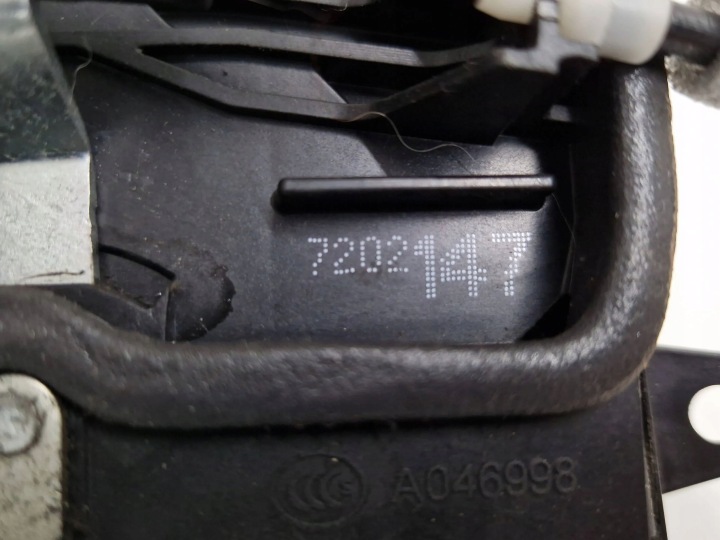 BMW 1 E81 E87 2008 ARRIÈRE CÔTÉ GAUCHE SERRURE DE PORTE ARRIÈRE
