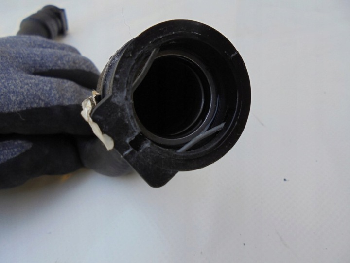 TUYAU FIL TUYAU EAU 1.2 THP HN05 CITROEN E-C4 C4 3 III 23 9824483480