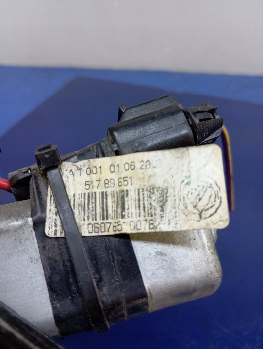 FIAT LINEA ÉLÉVATEUR VITRES DROIT AVANT 51789651