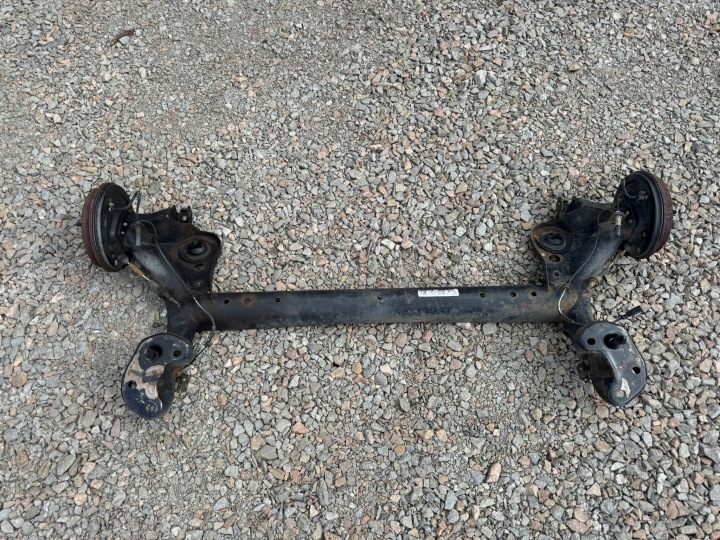 POUTRE SUSPENSIONS ARRIÈRE AVEC ABS ARRIÈRE AXE BEBNY FORD FIESTA MK7 VII 08- DROITE