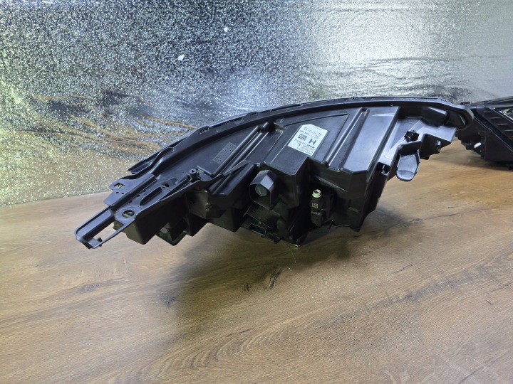 RENAULT KANGOO III IV PHARE AVANT GAUCHE LED 260608525R