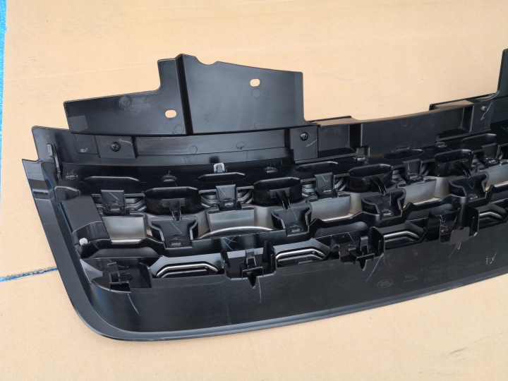 LAND ROVER DISCOVERY SPORT L550 LIFT 19- GRILLE