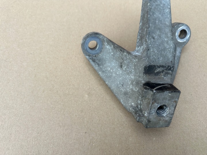 FORD C-MAX MK2 1.6 16V POIGNÉE FIXATION BOÎTES 3M51-7M125-DE