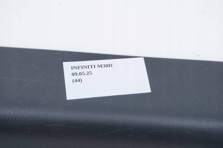 MOULURE REVÊTEMENT SEUIL DROITE AVANT INFINITI Q70 M30D M35 M37 M56