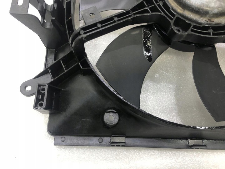 VOLVO V40 I 96-00 1,8 VENTILADOR DEL RADIADOR 8240212 