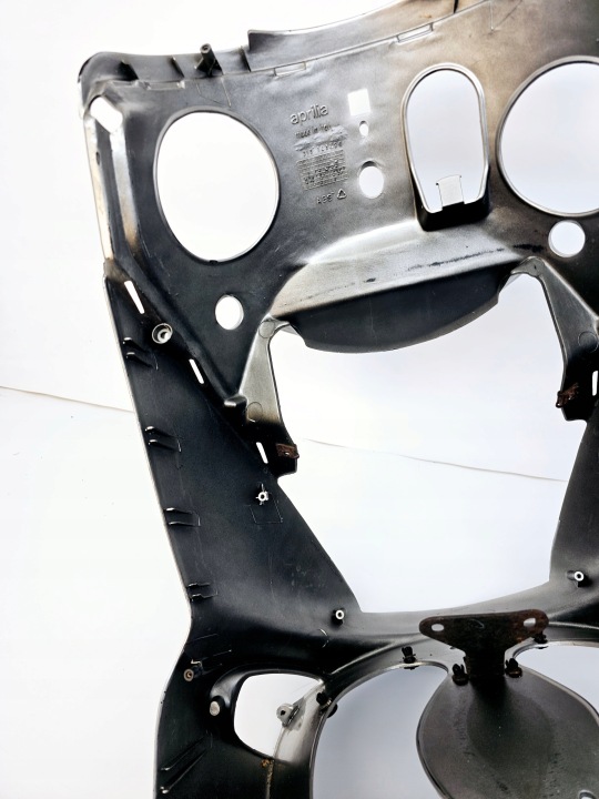 APRILIA LEONARDO 125 CASQUETTE CALOTTE DÉFLECTEUR D'AIR PROTECTION CHÂSSIS AVANT