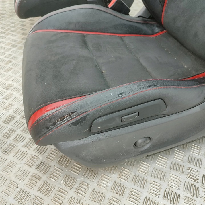 ENSEMBLE SIÈGES MERCEDES-BENZ CLA COUPÉ (C117) A1766804101 33710532 2.0L