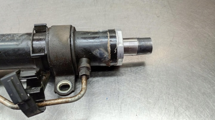CRÉMAILLÈRE DE DIRECTION GE4T 81015 MAZDA 626 2.0B
