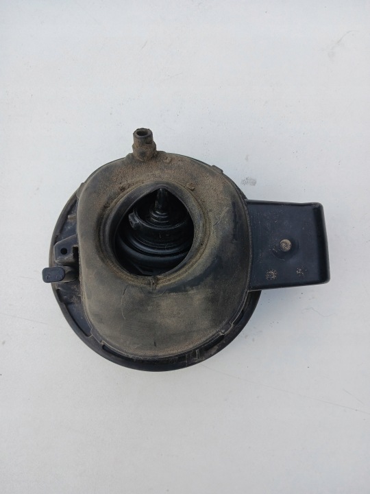 VW PASSAT B7 UNIVERSEL CLAPET GOULOTTE DE REMPLISSAGE CARBURANTS BOUCHON BLANCHE 3AF809857 3AF809857A