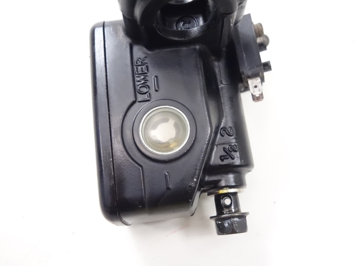 POMPE DE FREIN AVANT DROITE HONDA CBR 1000F SC25