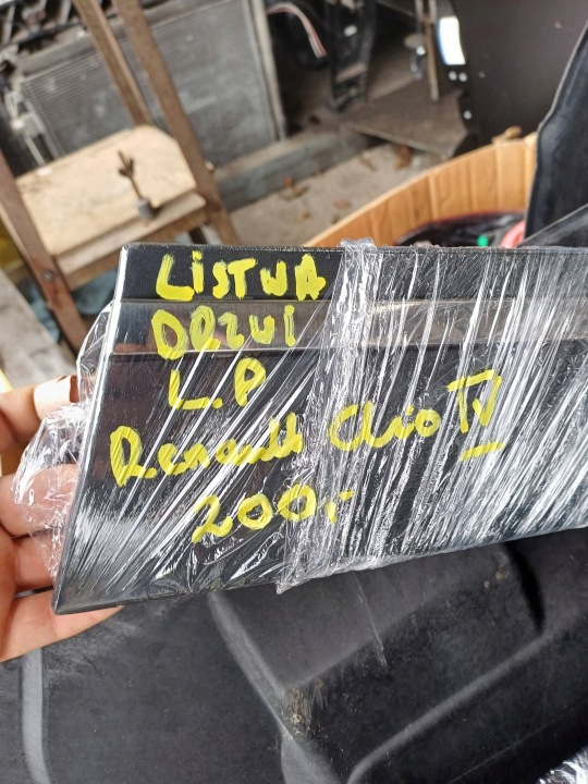 MOULURE PORTES GAUCHE AVANT GAUCHE AVANT RENAULT CLIO IV 808777693R