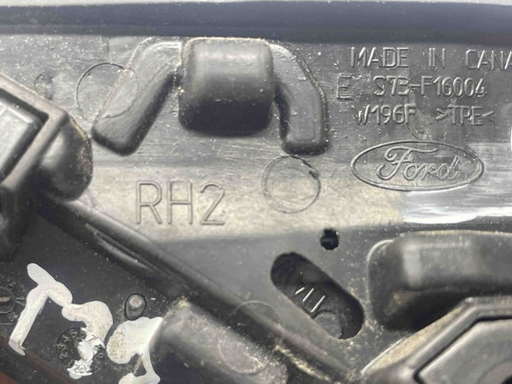FORD FUSION MOULURE PORTES COUPÉ DROITE CÔTÉ ES73F16004 2014