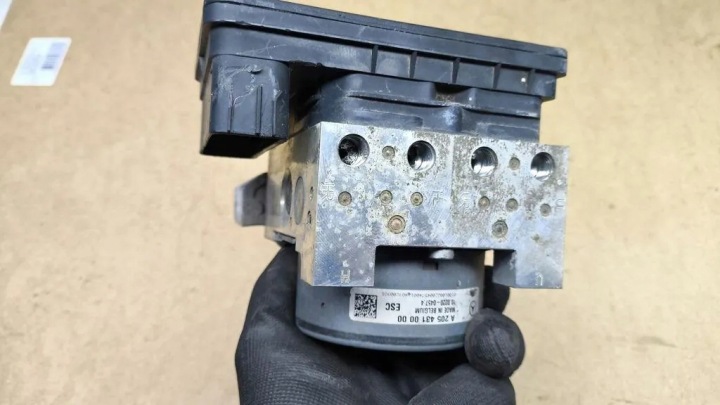 POMPE ABS MERCEDES-BENZ C (W205) A2059012800 2.1L DIESEL 125KW 2014