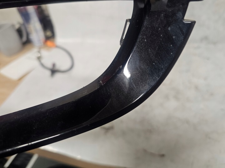 AUDI A7 14R PROTECTION CHÂSSIS RÉTROVISEURS DROITE A2527438