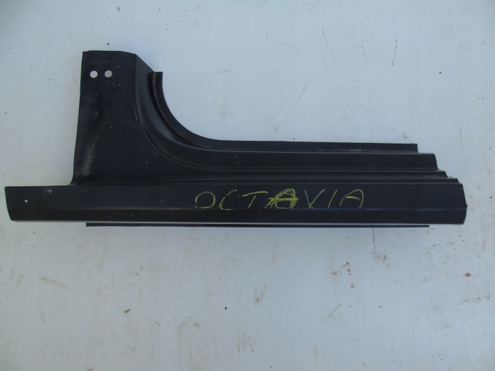 SKODA OCTAVIA IV SEUIL 5E7809602D