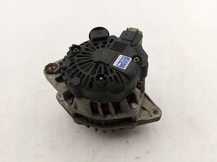 HYUNDAI I30 2010 37300-2B101 ALTERNATEUR