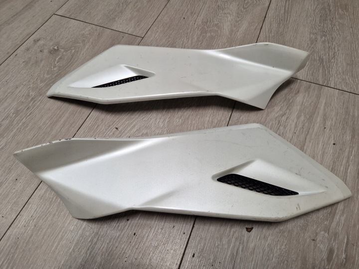 MV AGUSTA 990 1090 BRUTALE REMPLISSAGE RÉSERVOIR REVÊTEMENT PROTECTION GRILLE