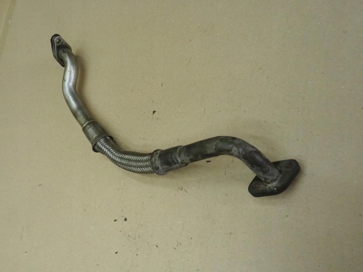 TUYAU TURBO FIL HUILEUX AUDI A4 B6 B7 1.8T 06B145735A