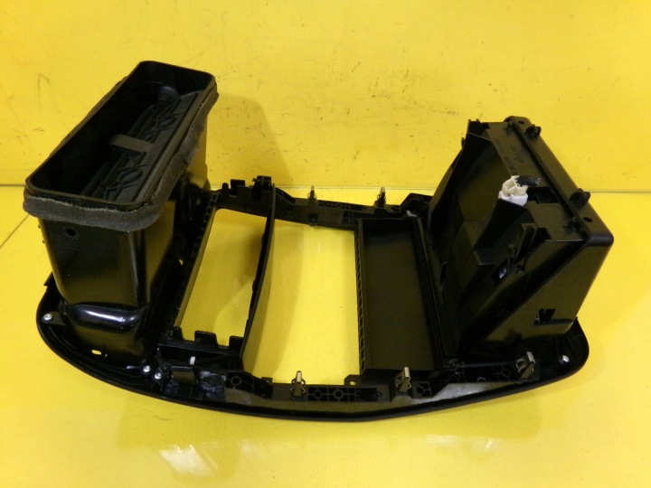 CHÂSSIS RADIO PANELA MITSUBISHI SPACE STAR MR913608 NR36