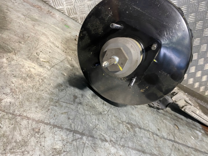 FORD OE DG98-2B195-BD