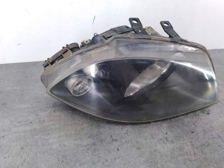 PHARE AVANT DROITE SEAT IBIZA III 89306240 VALEO