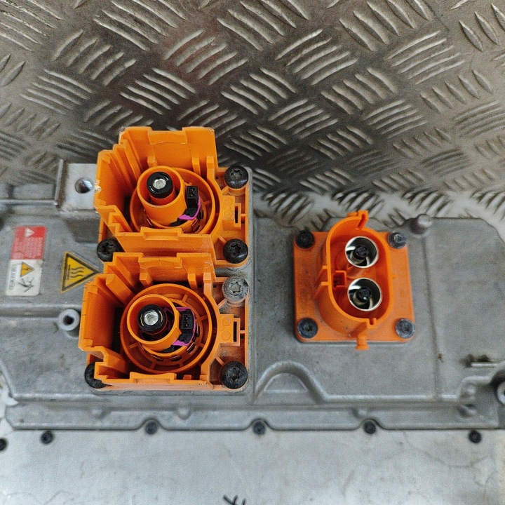 AUDI E-TRON GT 2022 FALOWNIK CONVERTISSEUR TENSION