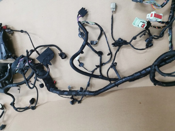 FORD FOCUS MK3 LIFT 2.0 TDCI INSTALLATION ÉLECTRIQUE CHAMBRES MOTEUR F1FT-14K733
