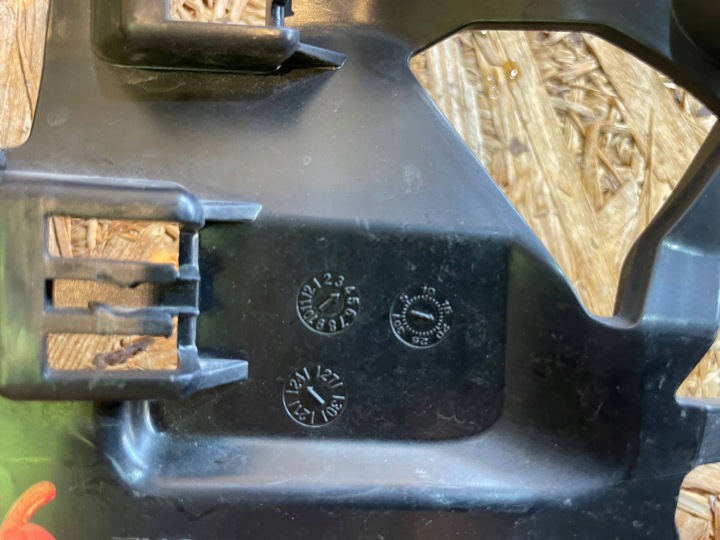 MERCEDES CLE A236 C236 23- GLISSIÈRE POIGNÉE FIXATION PARE-CHOCS GAUCHE ARRIÈRE ARRIÈRE