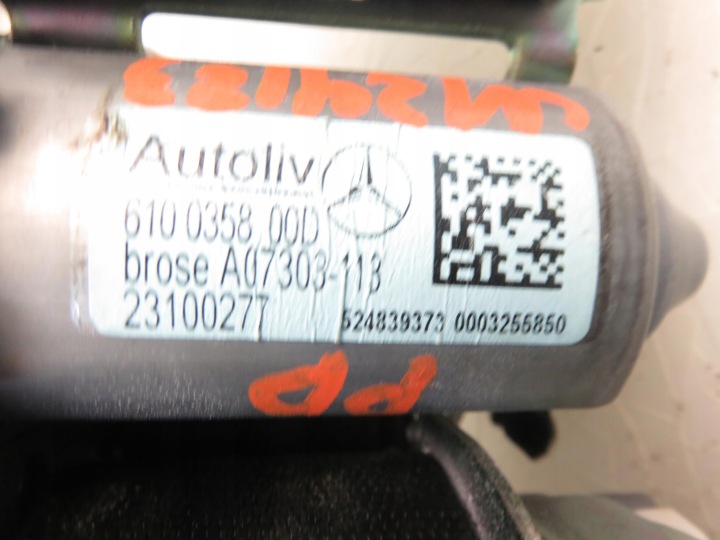 COURROIE DROIT AVANT MERCEDES C207 615416700