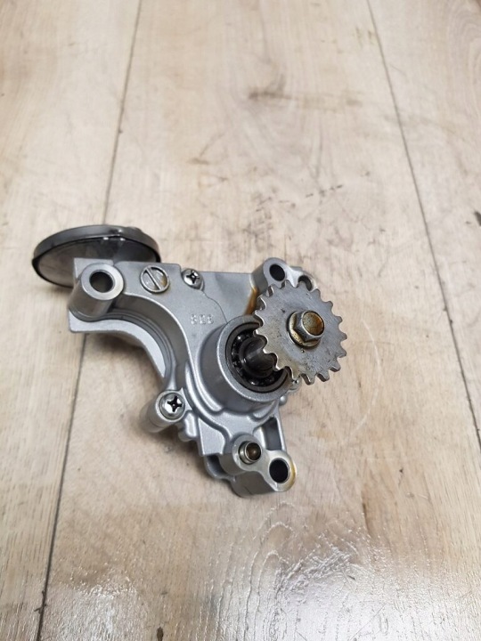 POMPE HUILES YAMAHA XVS950 BOLT MIDNIGHT STAR