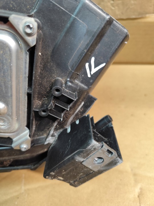 PROJECTEUR JEEP AVENGER PHARE AVANT DROITE 52218715
