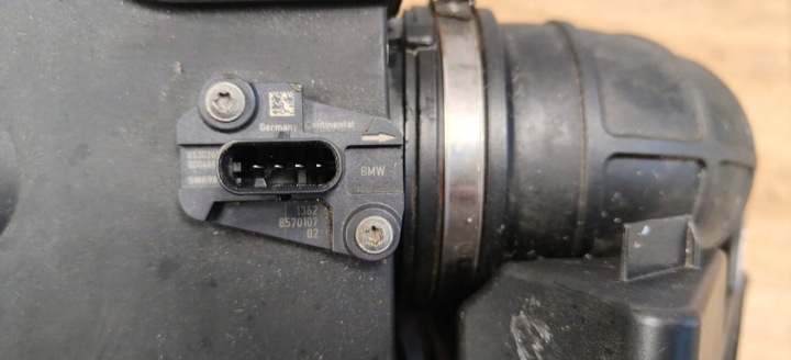 BMW X5 F15 CHÂSSIS FILTRE AIR I DÉBITMÈTRE 8570107 8519129