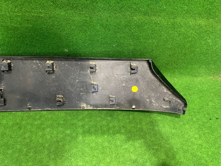 CACHE MOULURE COUVERCLES DE COFFRE ARRIÈRE HYUNDAI BAYON 87311-Q0400
