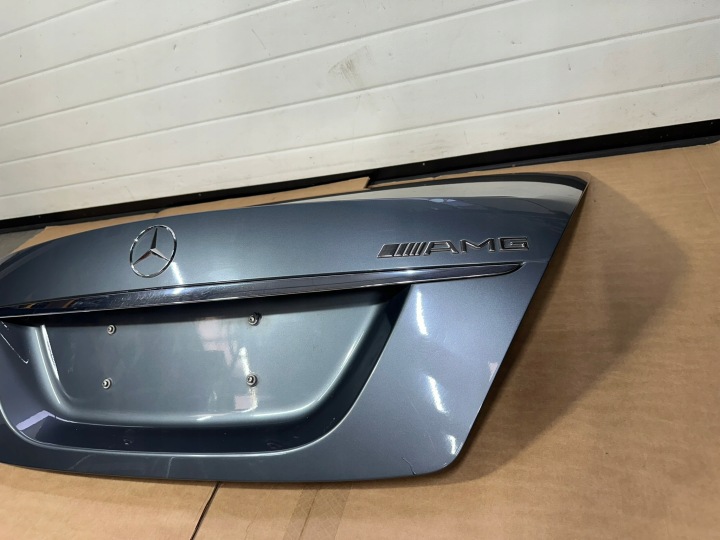 COUVERCLES DE COFFRE COUVERCLES DE COFFRE COUVERCLE COUVERCLES DE COFFRE ARRIÈRE ARRIÈRE MERCEDES CL W216, C368