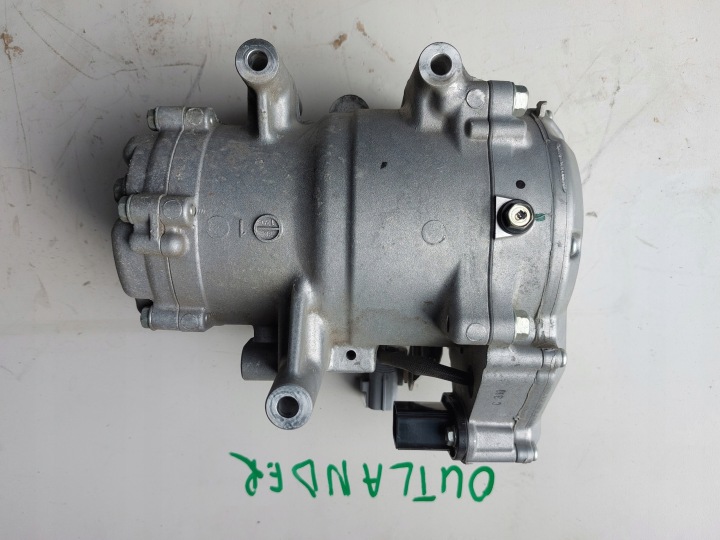 MITSUBISHI OUTLANDER III LIFT 4,4 HYBRID COMPRESSEUR DE CLIMATISATION 7813B097
