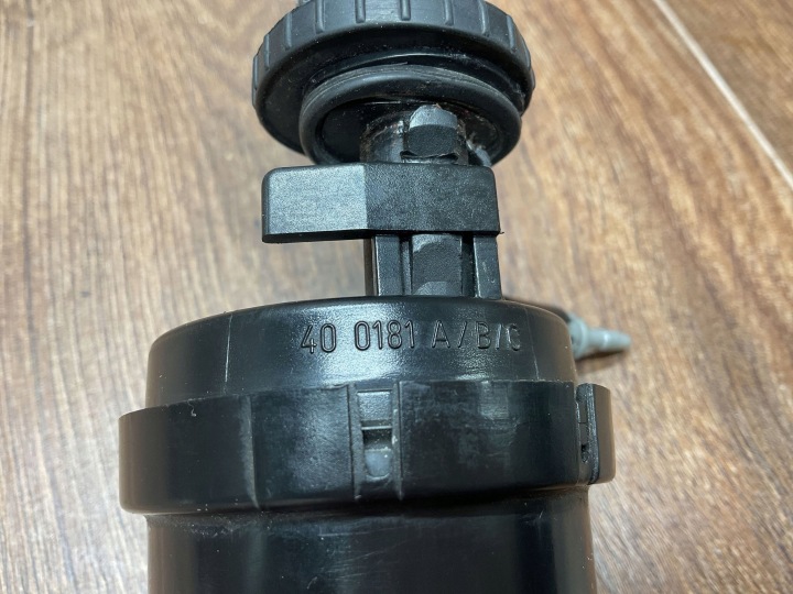 SERVOMOTEUR BOUCHONS GOULOTTE DE REMPLISSAGE CARBURANTS MERCEDES-BENZ SL R129 400181