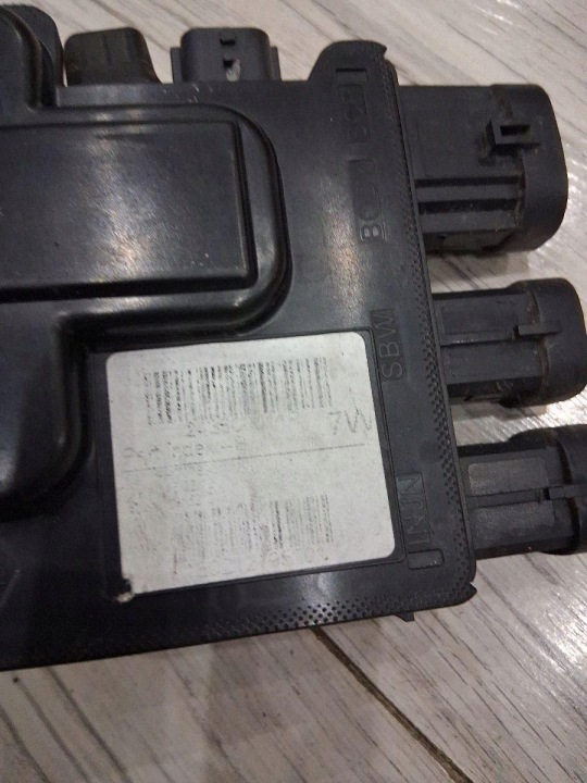 MODULE TENSION BATTERIE RENAULT SCENIC III 243800011R