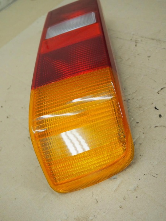 PHARE ARRIÈRE ARRIÈRE FORD SIERRA 87-93 DROITE