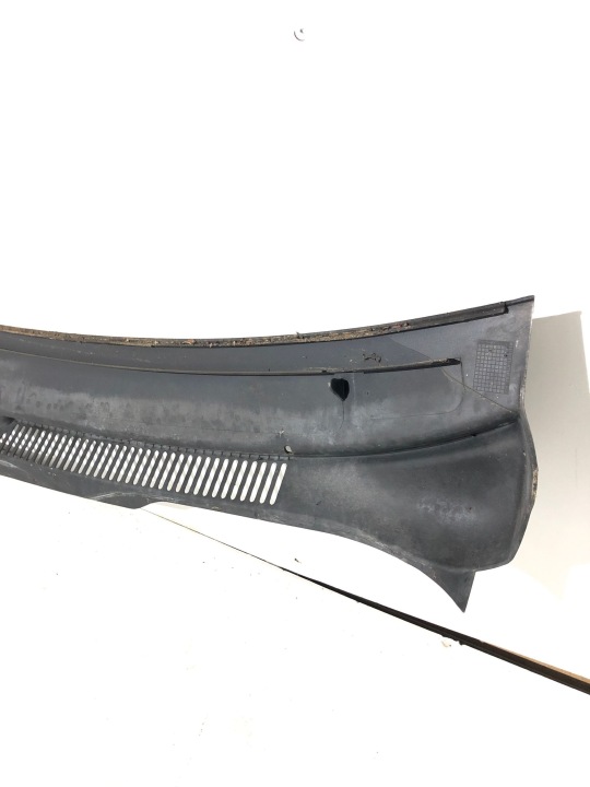 DOUBLURE DE PASSAGE DE ROUE VW TRANSPORTER T5 7H1819403A