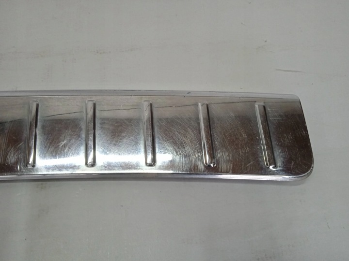 DOUBLURE MOULURE CHROME ARRIÈRE MERCEDES X166 GL