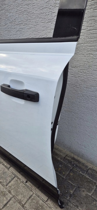 COMPLET PORTES AVANT GAUCHE BLANC LAND ROVER NOUVEAU DEFENDER L663 2020-
