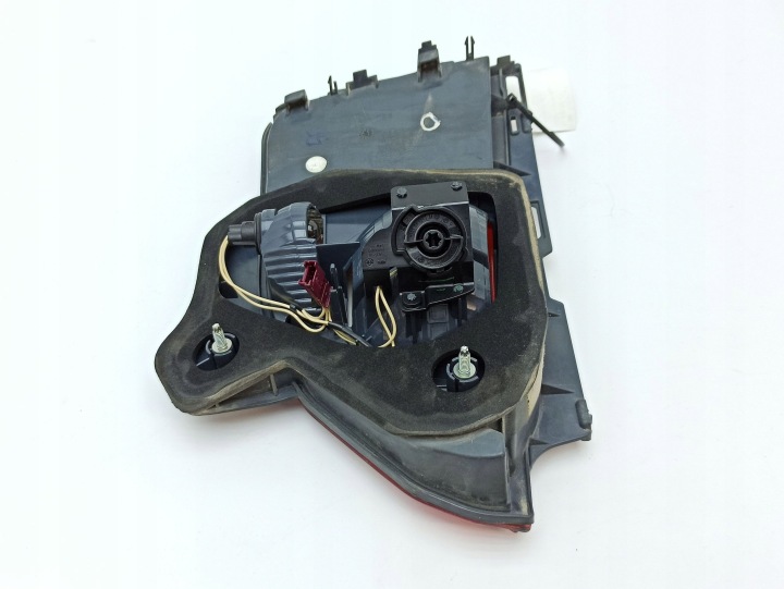 PHARE ARRIÈRE DANS CLAPET DROITE CÔTÉ BMW 5 GT F07 89090791