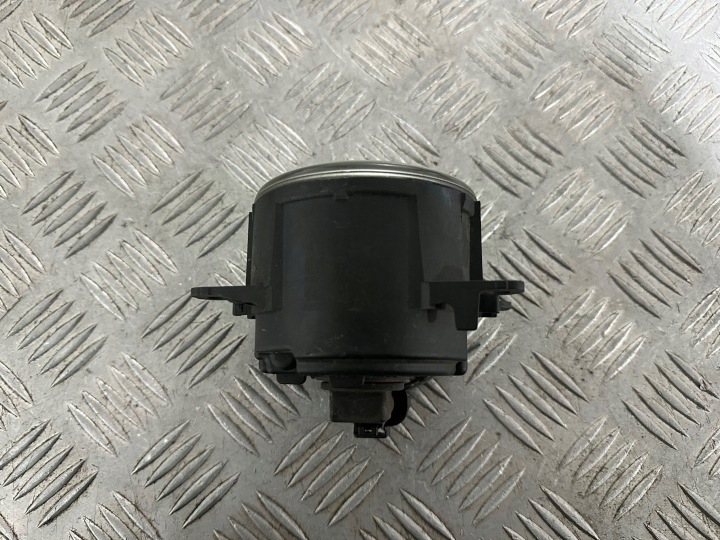RENAULT MEGANE III SCENIC III PHARES ANTIBROUILLARD VALEO 8200074008
