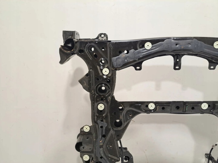 BMW X6 G06 2023 CHÂSSIS AUXILIAIRE AVANT